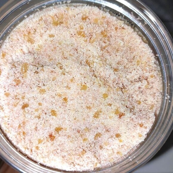Hand crafted natural Brown Sugar Snicker doddle Emulsified sugar scrub - Picture 11 of 11